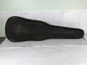 lot 399 image: Vintage Violin Case