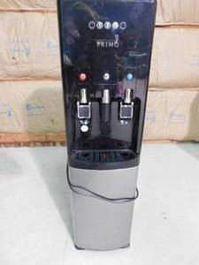lot 8 image: Lg water cooler dispenser