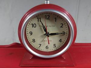 lot 328 image: Solid wood jewelry box and matching alarm clock