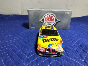 lot 88 image: 1999 Nascar Mac Tools Collectors Club Ernie Irvan #36  M&M Millennium Countdown Stock Car
