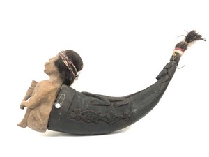 lot 28 image: Excellent Toba Batak Medicine Horn