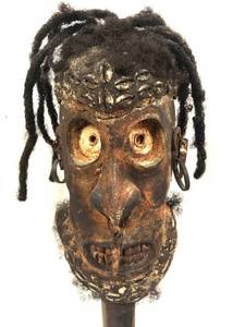 lot 33 image: Old Sepik River Papua New Guinea Overmodeled Wood Ancestor Skull Staff 