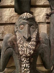 lot 40 image: Large & Exceptional Sepik River New Guinea Suspension Hook
