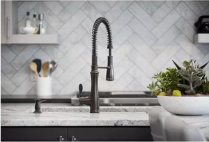 lot 6 image: Kohler Bellera Single-Handle Semi-Professional Pull Down Sprayer Kitchen Faucet in Oil-Rubbed Bronze - READ