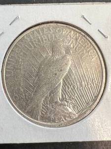 1922-D US SILVER PEACE DOLLAR