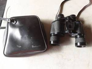 Bushnell 7x35 Binoculars With Case.