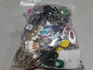 Bulk Jewelry Brooches, Earrings, Bracelets & Necklaces