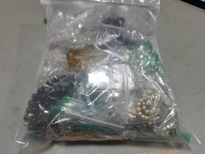 Bulk Jewelry Brooches, Earrings, Bracelets & Necklaces