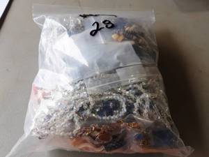 Bulk Jewelry Brooches, Earrings, Bracelets & Necklaces