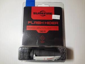 lot 6A image: SureFire Advanced SF3P Three-prong Flash Hider.