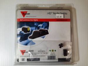 lot 214 image: Trijicon HD Night Sight Self-luminous Iron Sight