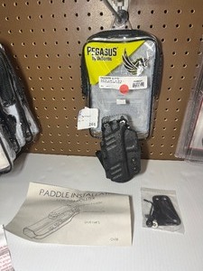 lot 261 image: Pegasus by Desantis Holster Cazzutto Left Hand for Glock