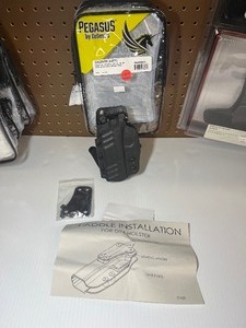 lot 240 image: Pegasus by Desantis Holster Cazutto Left Hand for Glock