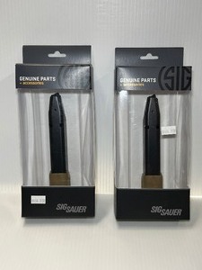 lot 251 image: (2) Sig Sauer Magazines, 21 Rd, 320 9mm