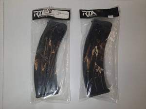 lot 419 image: (2) Rock Island Armory 42363 VR60 AR-15 Magazine .12ga 9 Round