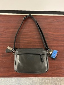 lot 53A image: Cameleon Faith Vegetable-Tanned Leather Concealed Carry Bag