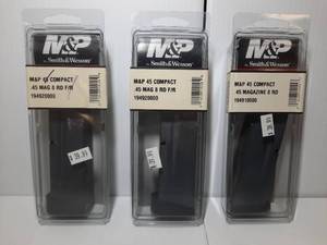 lot 571 image: (3) M&P by Smith & Wesson Magazines