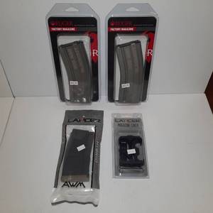 lot 864 image: Ruger and Lancer Magazines and Lancer Cinch