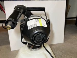 lot 817 image: Hudson 99598 Fog Electric Atomizer Sprayer