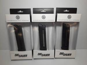 lot 890 image: (3) Sig Sauer Magazines, P322, 22LR, 20RD. 8900745