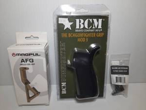 lot 744 image: BCM Gunfighter Grip, Maxim M-RAX Hand Stop, Magul AFG Angled Fore Grip