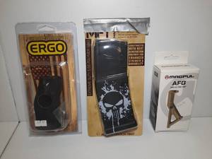 lot 748 image: (3)&nbspGun Accessories ERGO TDX-0 Grip, MFT Magazine, Magpul Grips