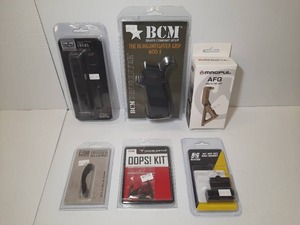 lot 1160 image: (6) Firearms Accessories NcStar Rail Mounts BCM Grip Magpul AFG B5 Trigger Guard OOPS Kit
