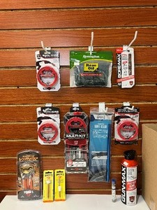 lot 1363 image: (12) Firearm Tools Real Avid, Gunslick Pro, Hoppes Remington