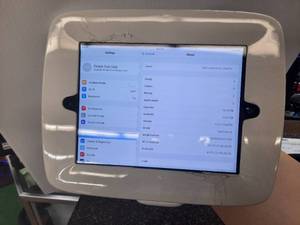 lot 1471 image: POS Tablet Stand
