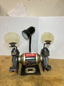 lot 1515 image: Ryobi 6 Fine Line Bench Grinder with light. Powers up.