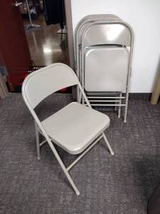 lot 1563 image: (6) Metal Folding Chairs.