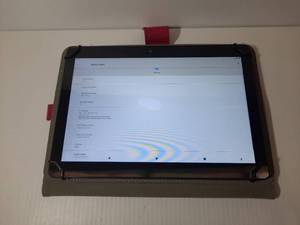lot 1609 image: qunyiCO Android 11 Tablet10 inch, Model Y10, with pink case