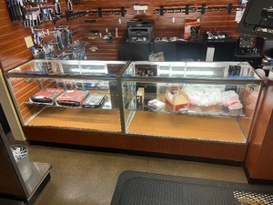 lot 150D image: (2) Full-view display showcases with 2 glass shelves