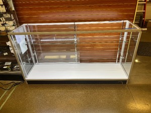 lot 150H image: Full-vision Retail Counter Glass Display Case with Aluminum Frame