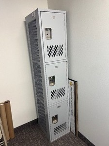 lot 1674 image: Three-tier locker unit.  72 H.