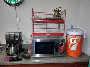 lot 1758 image: Mr Coffee Panasonic Commercial Microwave Rubbermaid 3 gallon Gatorade