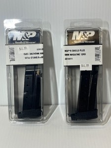 lot 434 image: (2) M&P by Smith & Wesson Magazine, 9 Shield 9mm 13 RD 3014411