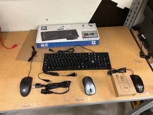 lot 1922 image: QR-70 Wired keyboard, mouse, AST Mouse, Bullseye mouse.