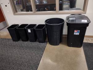 lot 1919 image: Trash Cans  (1) 32 Gallon Roll-easy wheels, (1) 32 Gallon open top (4) Rubbermaid Commercial 41 QT Deskside Wastebaskets