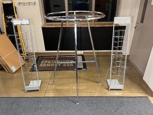 lot 1792 image: Steel Collapsible Round Clothing Rack (2) Freestanding Merchandise wire racks.