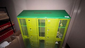 lot 1845 image: Green Metal Locker Unit