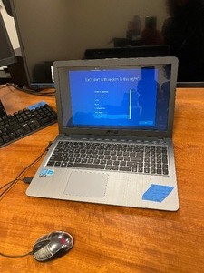 lot 1806 image: ASUS X540S 15.6 inch laptop, Sonic Master