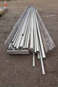 lot 62 image: Stainless Steel Tubes - Most 20 Long