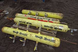 lot 82 image: Steel Tanks with Valves