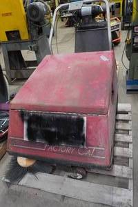 lot 7 image: Factory Cat 34 Walk Behind Floor Scrubber