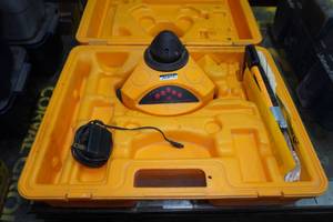 lot 10 image: Spectra Precision 1452 Laser Level with Case and Remote