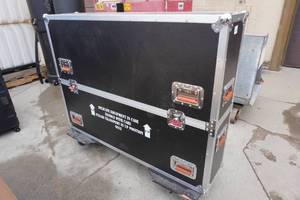 lot 40 image: Heavy Duty Protective Case with Wheels