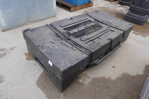 lot 53 image: Hard Shell Shipping Container - Flat Rectangle