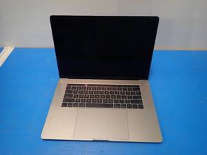 Apple&nbspMacBookPro14,3 A1707 MPTR2LLA &nbspINTEL(R) CORE(TM) I7-7700HQ CPU  2.80GHZ  16GB DDR4 SDRAM  251GB SSD  15.4 screen with 3360 x 2100 Resolution  Includes IOS  No charger