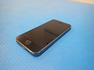 Apple&nbspiPhone 5s A1533  16GB of storage  AT&ampT Carrier locked  Includes charging cable